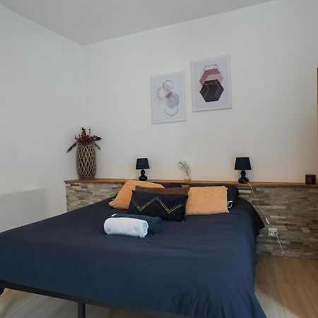 Studio Moderne, Hypercentre De Cholet, Arrivee Autonome ! ภายนอก รูปภาพ