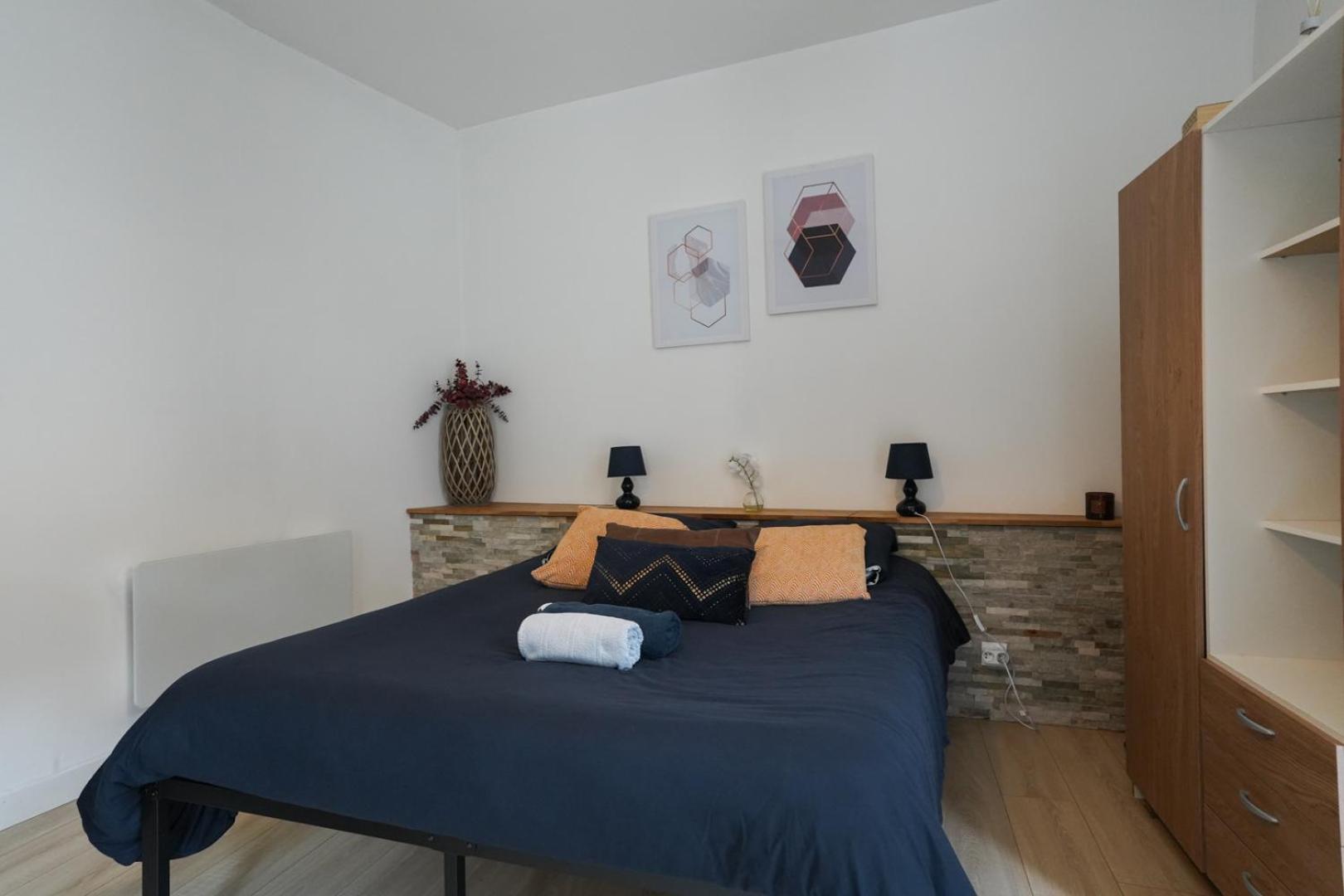 Studio Moderne, Hypercentre De Cholet, Arrivee Autonome ! ภายนอก รูปภาพ